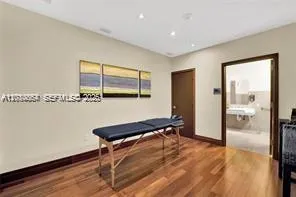 1050 Brickell Ave #208 Miami, FL 33131