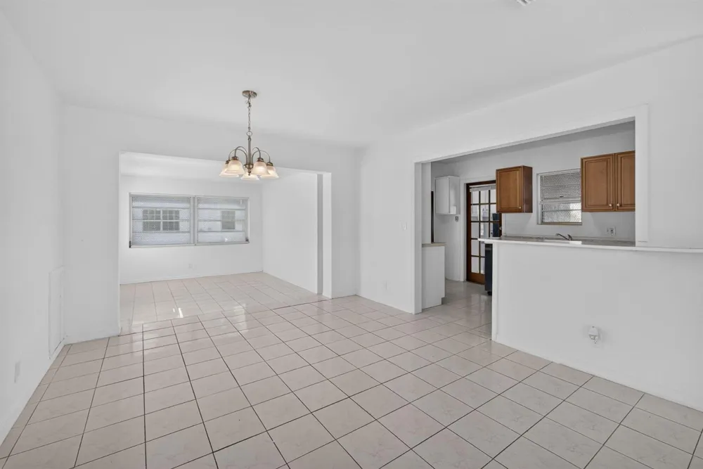 304 Cypress Drive Lake Park, FL 33403