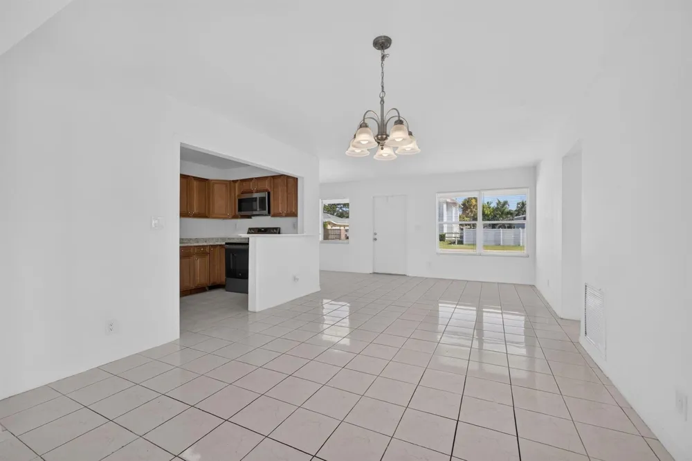 304 Cypress Drive Lake Park, FL 33403