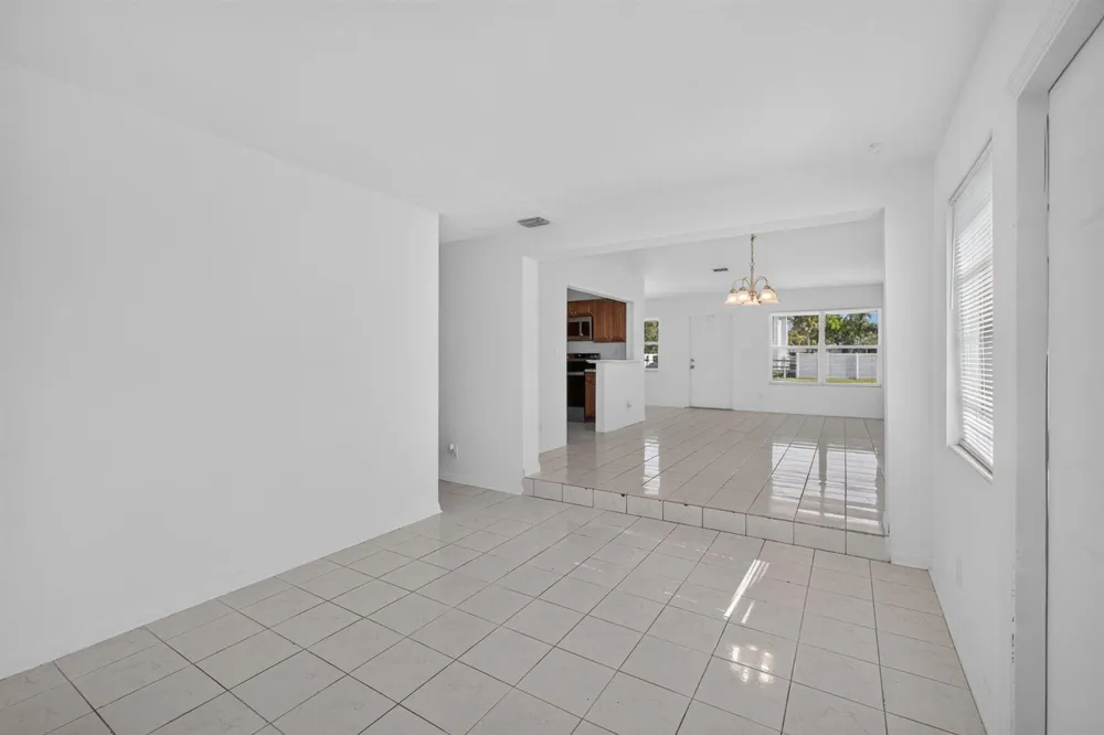 304 Cypress Drive Lake Park, FL 33403