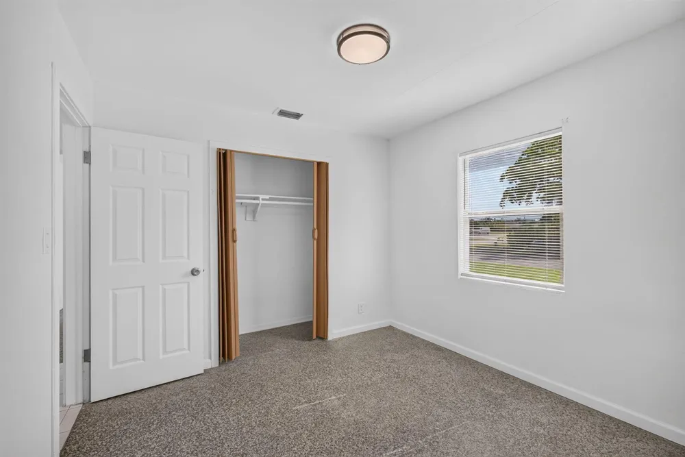 304 Cypress Drive Lake Park, FL 33403