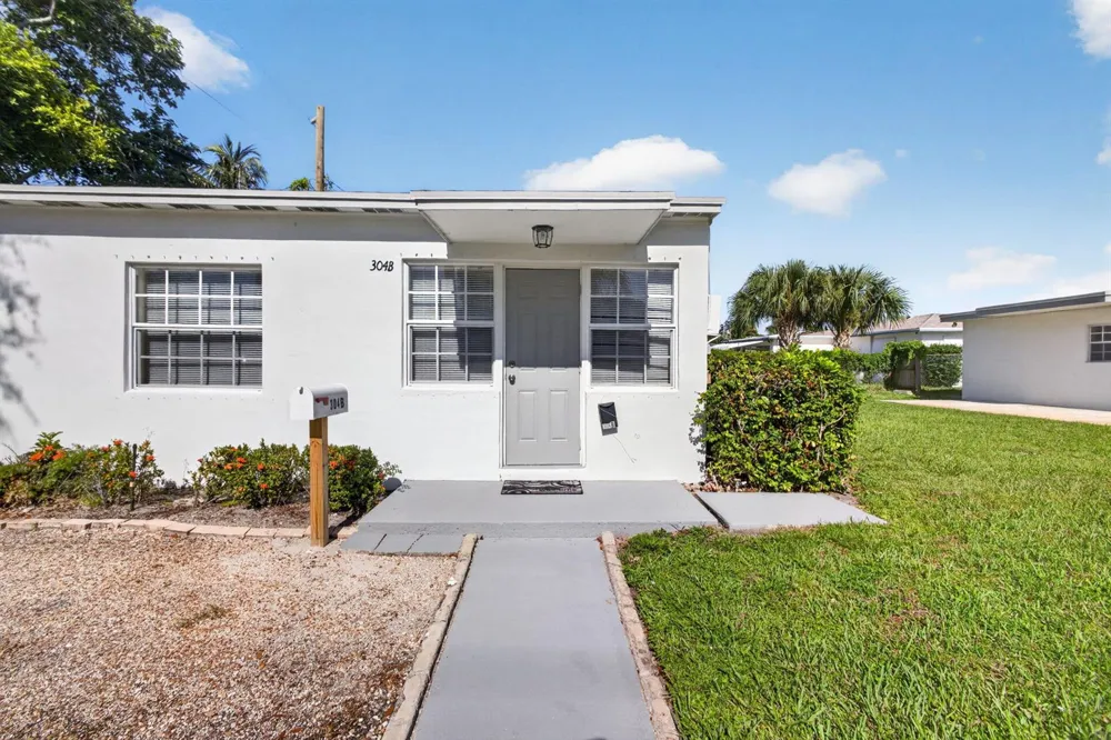 304 Cypress Drive Lake Park, FL 33403