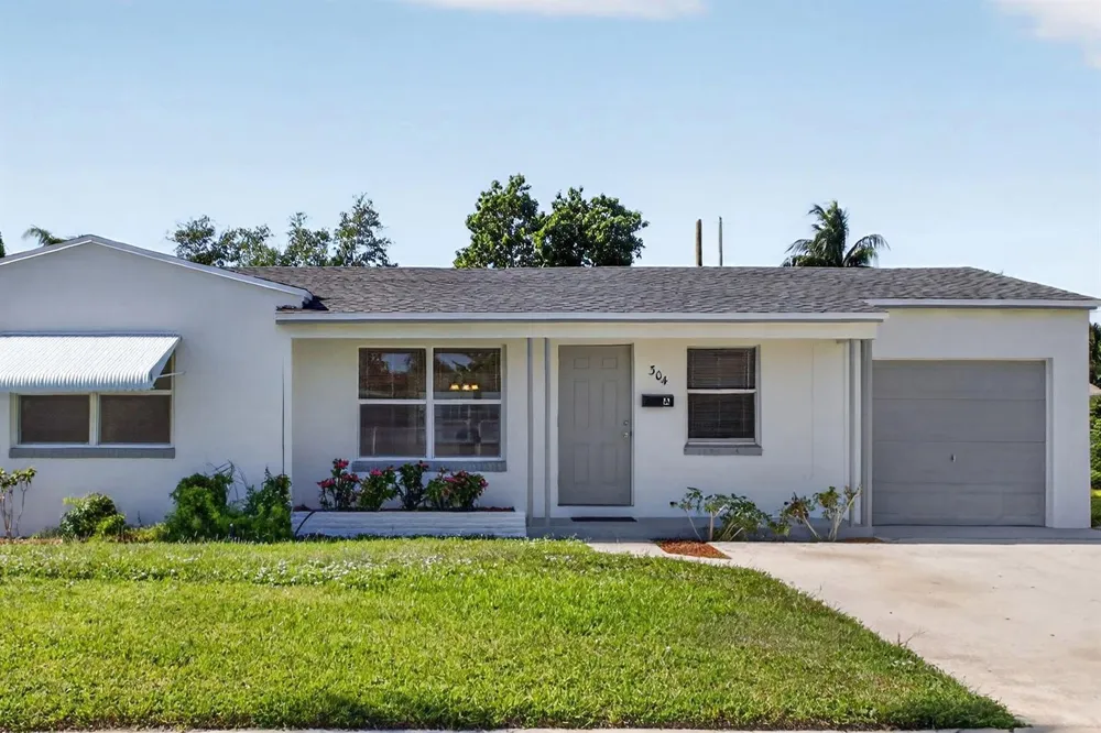 304 Cypress Drive Lake Park, FL 33403