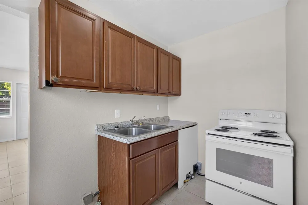 304 Cypress Drive Lake Park, FL 33403