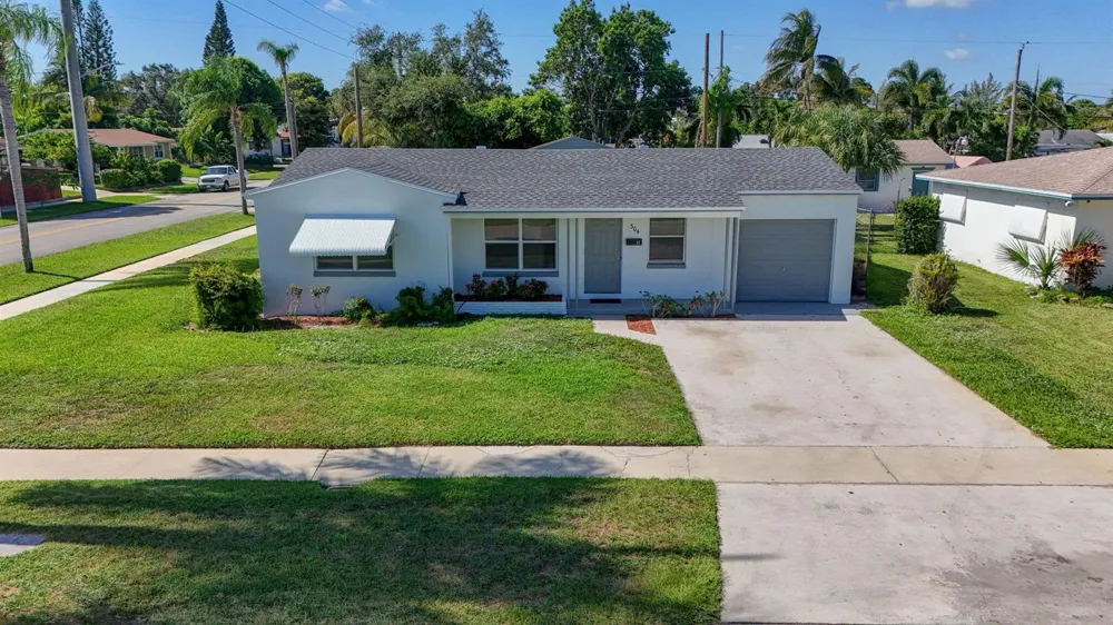 304 Cypress Drive Lake Park, FL 33403