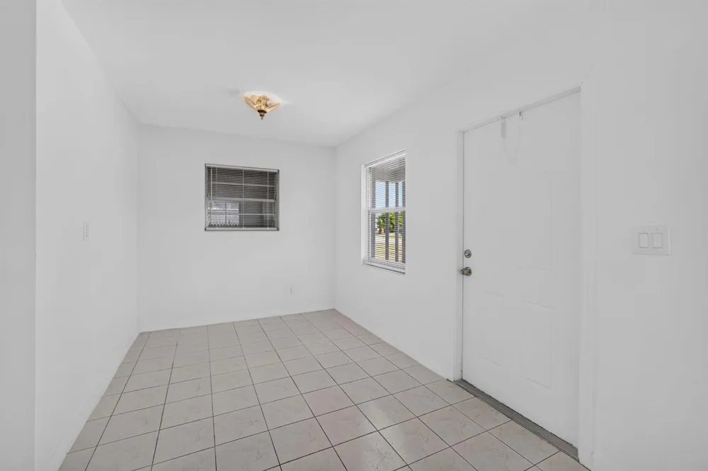 304 Cypress Drive Lake Park, FL 33403