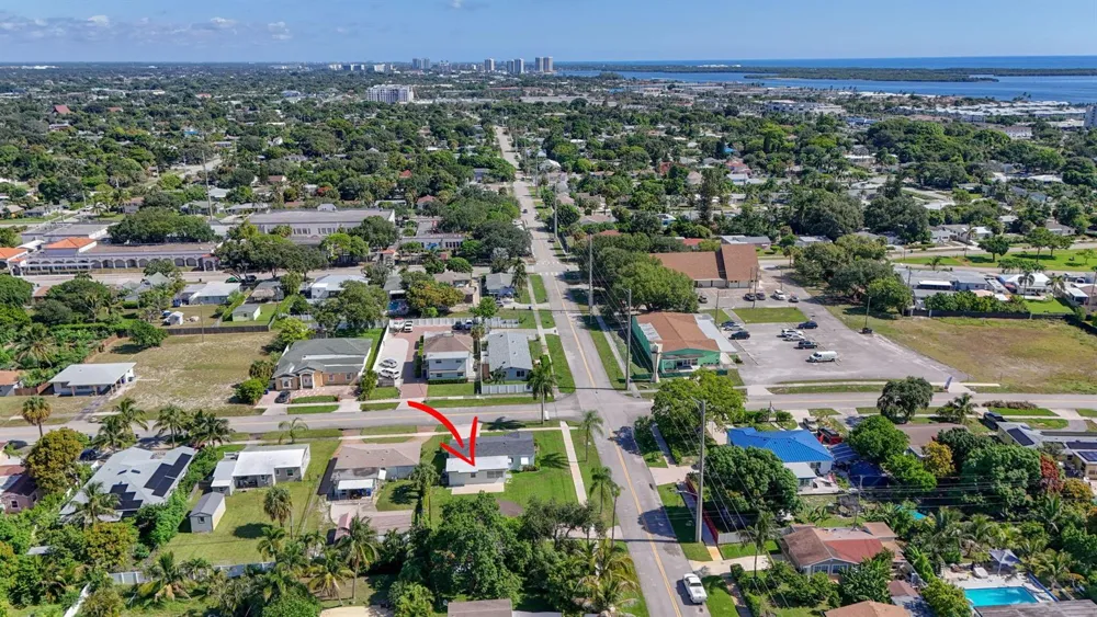 304 Cypress Drive Lake Park, FL 33403