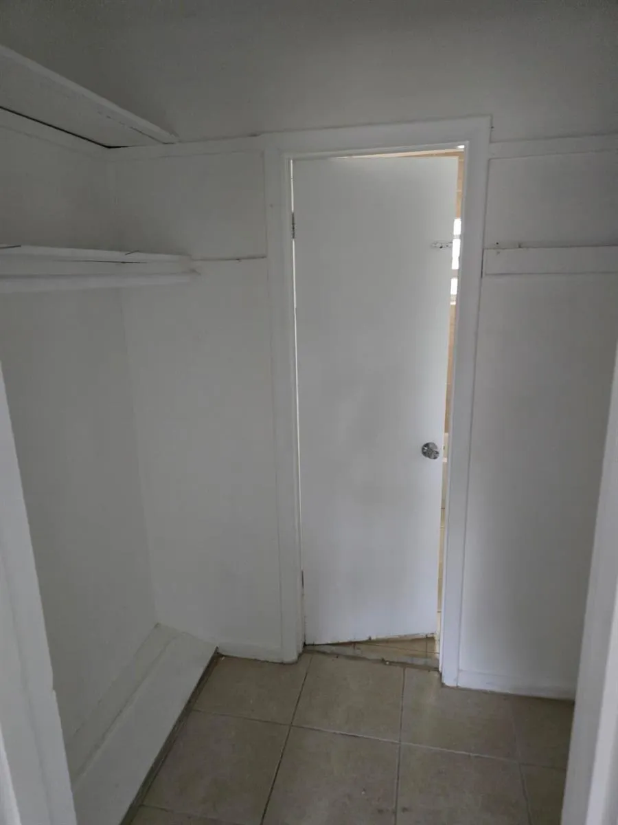 2285 NE 172ND STREET #15 North Miami Beach, FL 33160