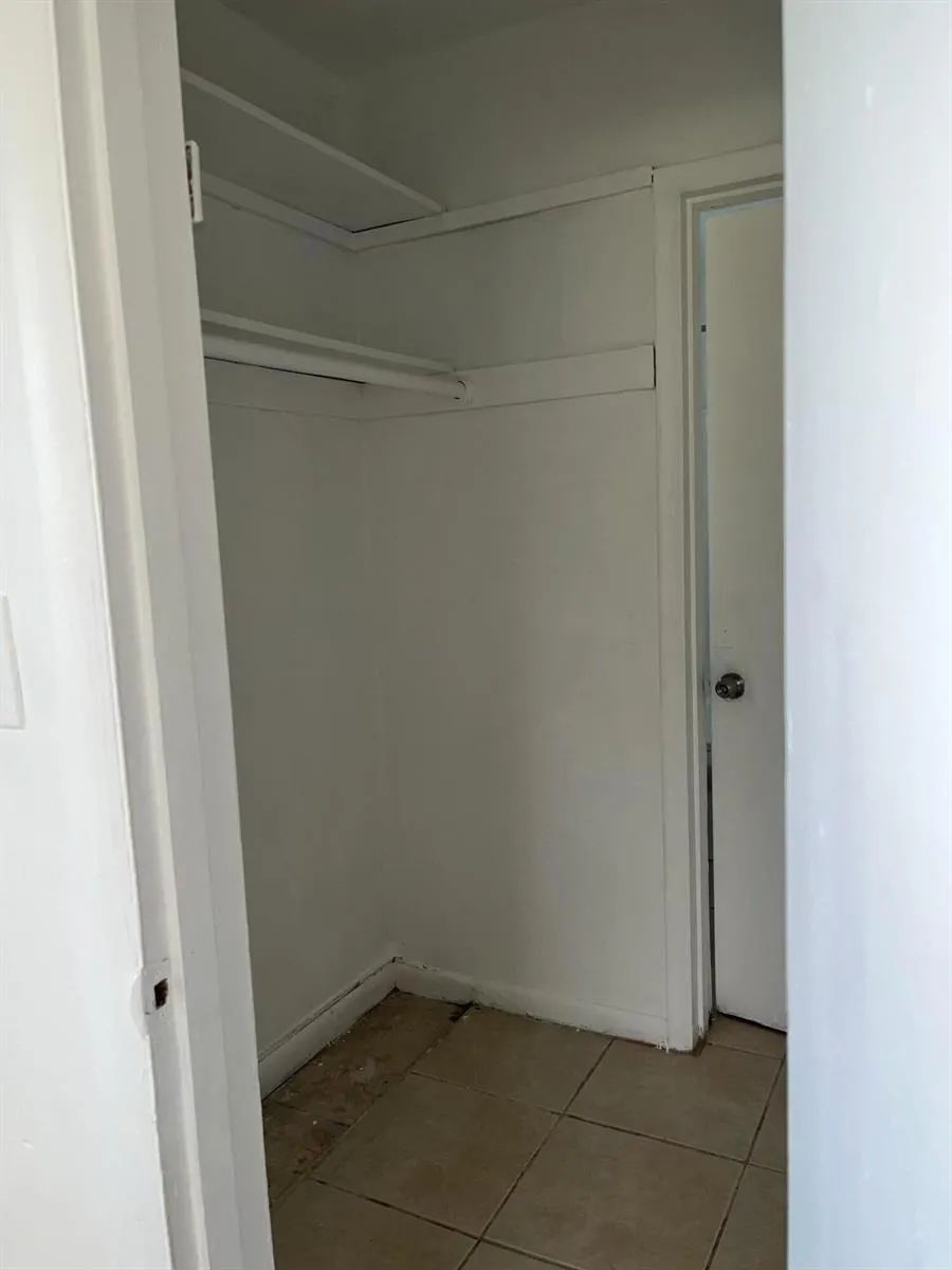 2285 NE 172ND STREET #15 North Miami Beach, FL 33160