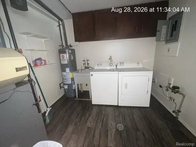 25404 Dartmouth Street W Dearborn Heights City, MI 48125