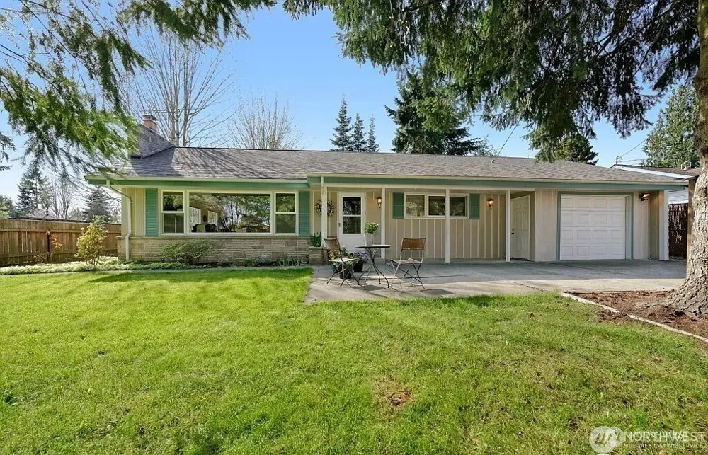 10221 132nd Ave NE Kirkland, WA 98033