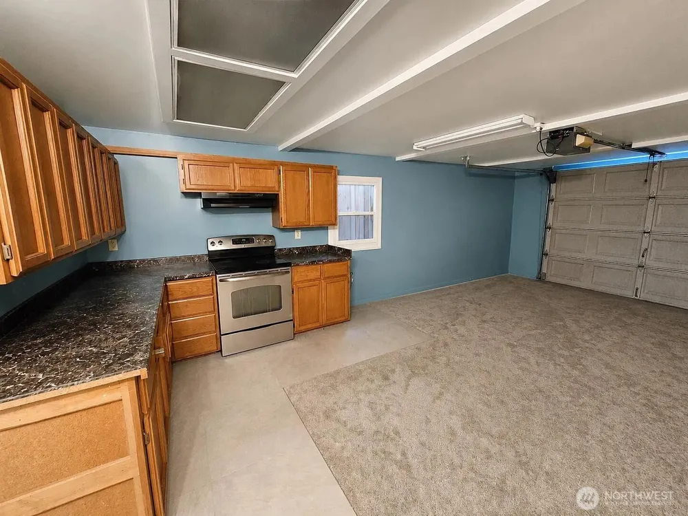 10221 132nd Ave NE Kirkland, WA 98033