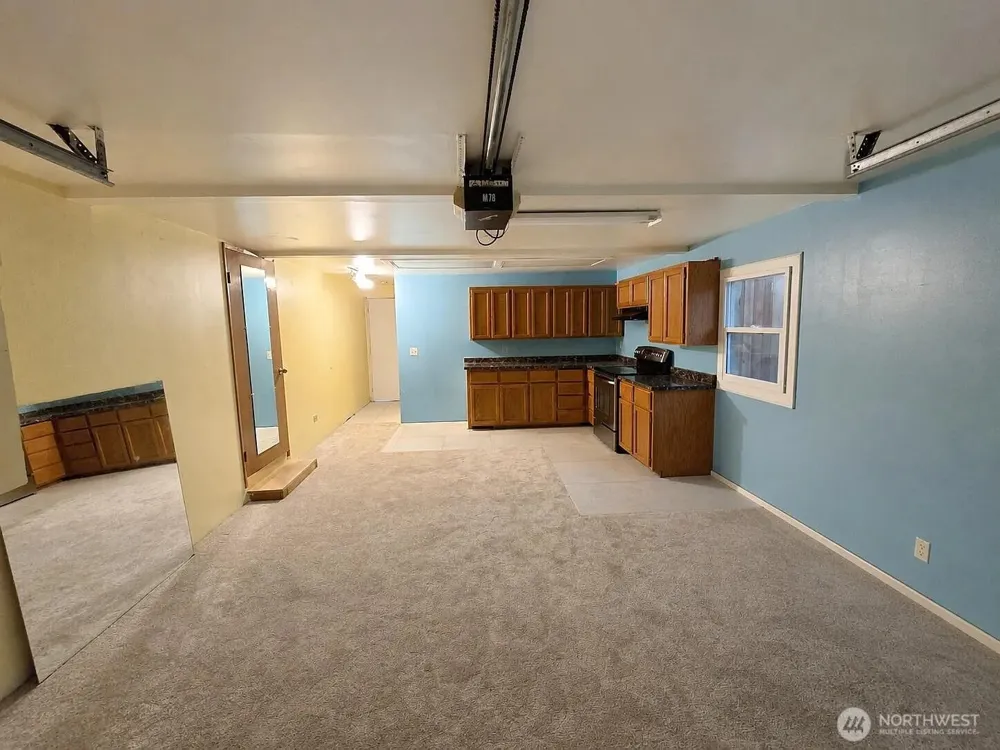 10221 132nd Ave NE Kirkland, WA 98033