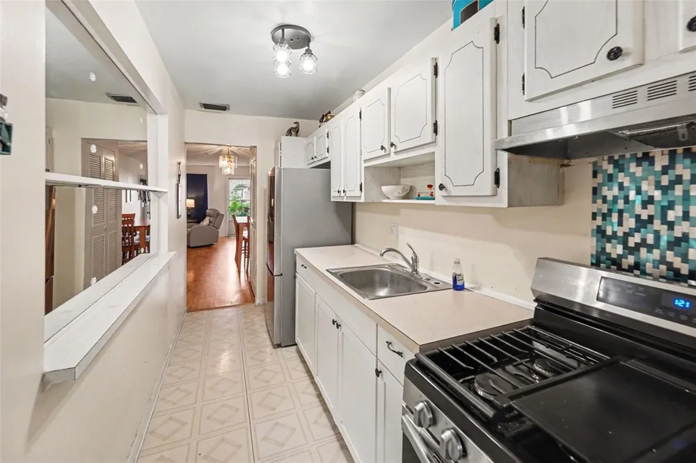5530 80TH STREET #C101 St Petersburg, FL 33709