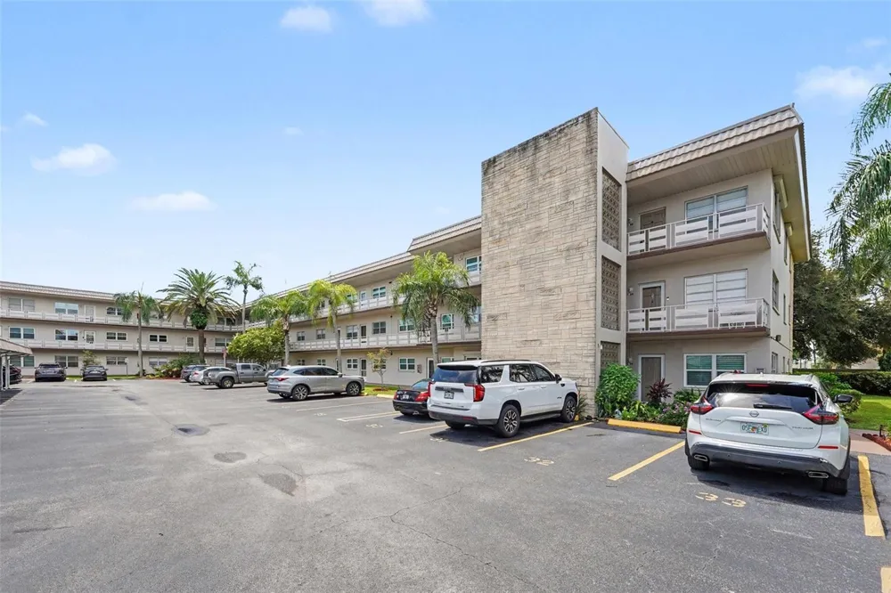 5530 80TH STREET #C101 St Petersburg, FL 33709