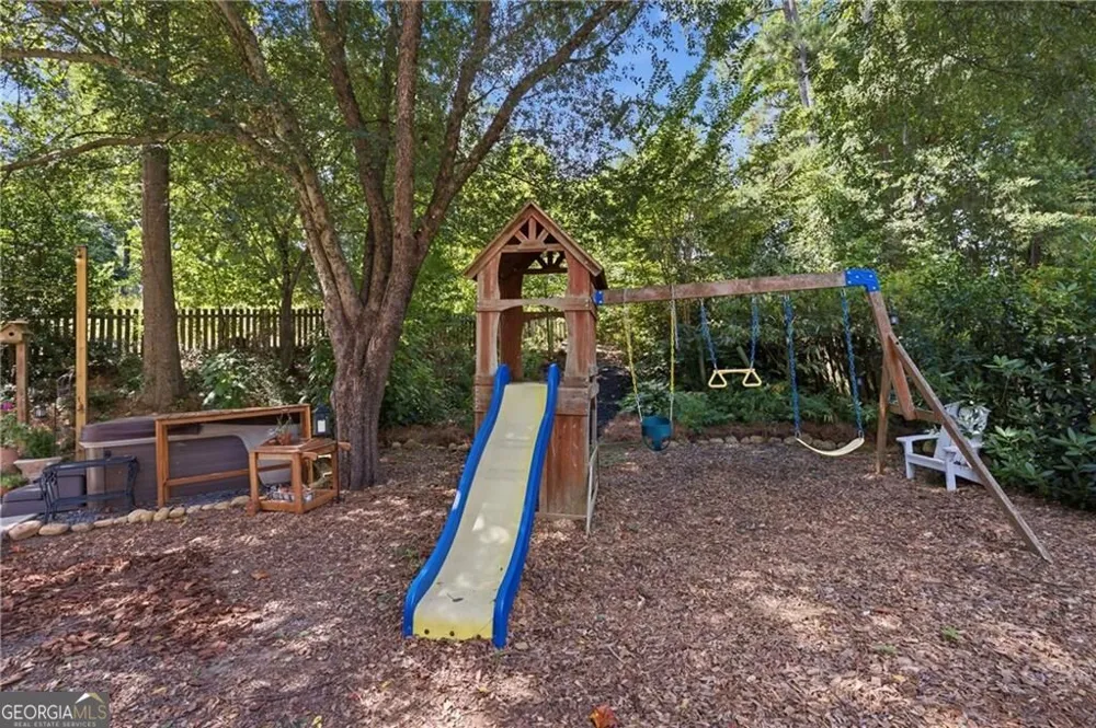 5508 Southlands CT Woodstock, GA 30188