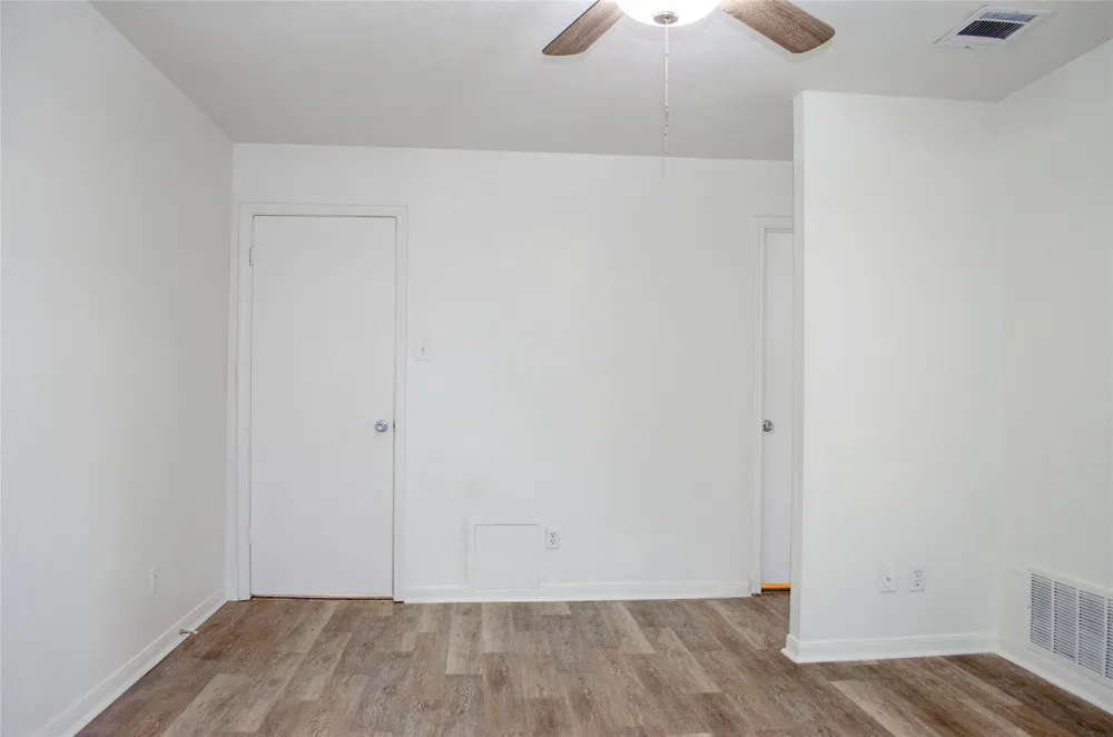 2003 Kenneth Avenue #B Austin, TX 78741