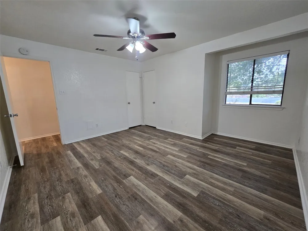 2003 Kenneth Avenue #B Austin, TX 78741