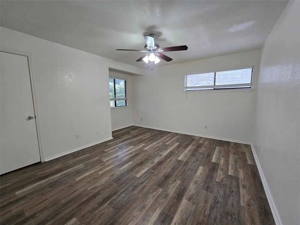 2003 Kenneth Avenue #B Austin, TX 78741