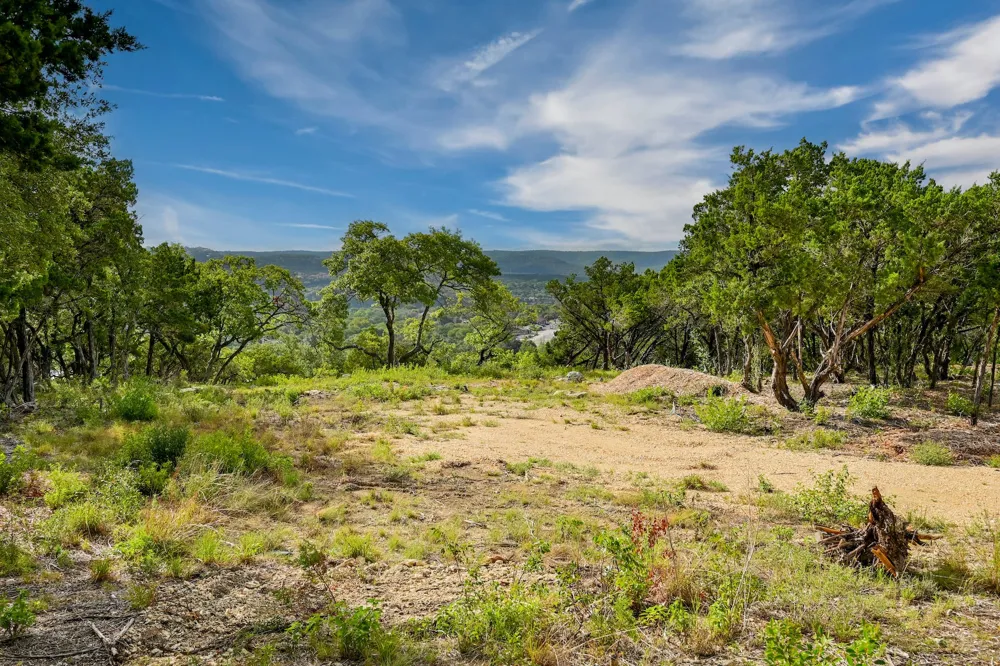 10909 Turkey Bend Drive Jonestown, TX 78645