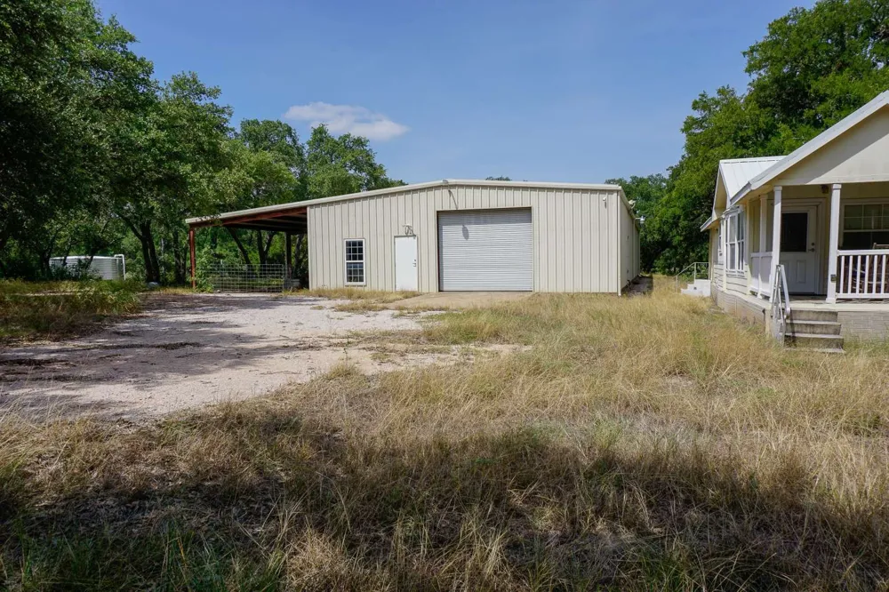 5434 County Road 335 Burnet, TX 78611