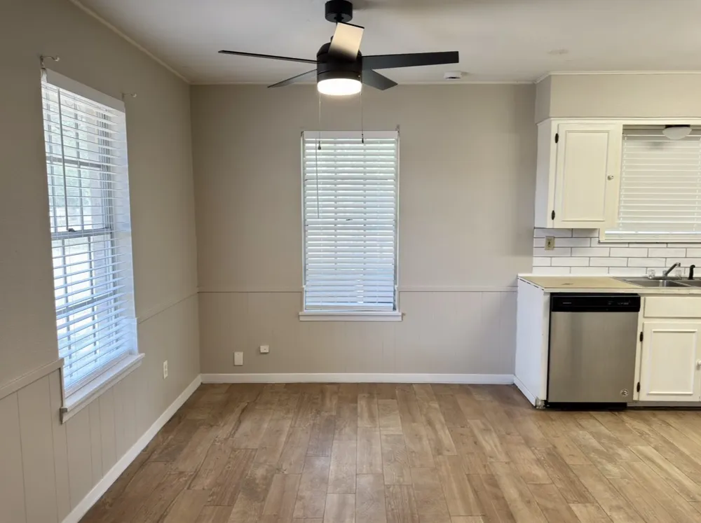 820 S Blanco Street #B Lockhart, TX 78644