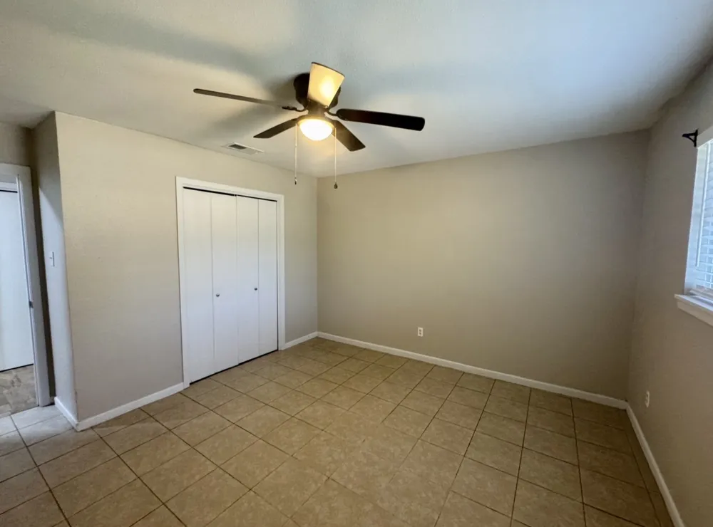 820 S Blanco Street #B Lockhart, TX 78644