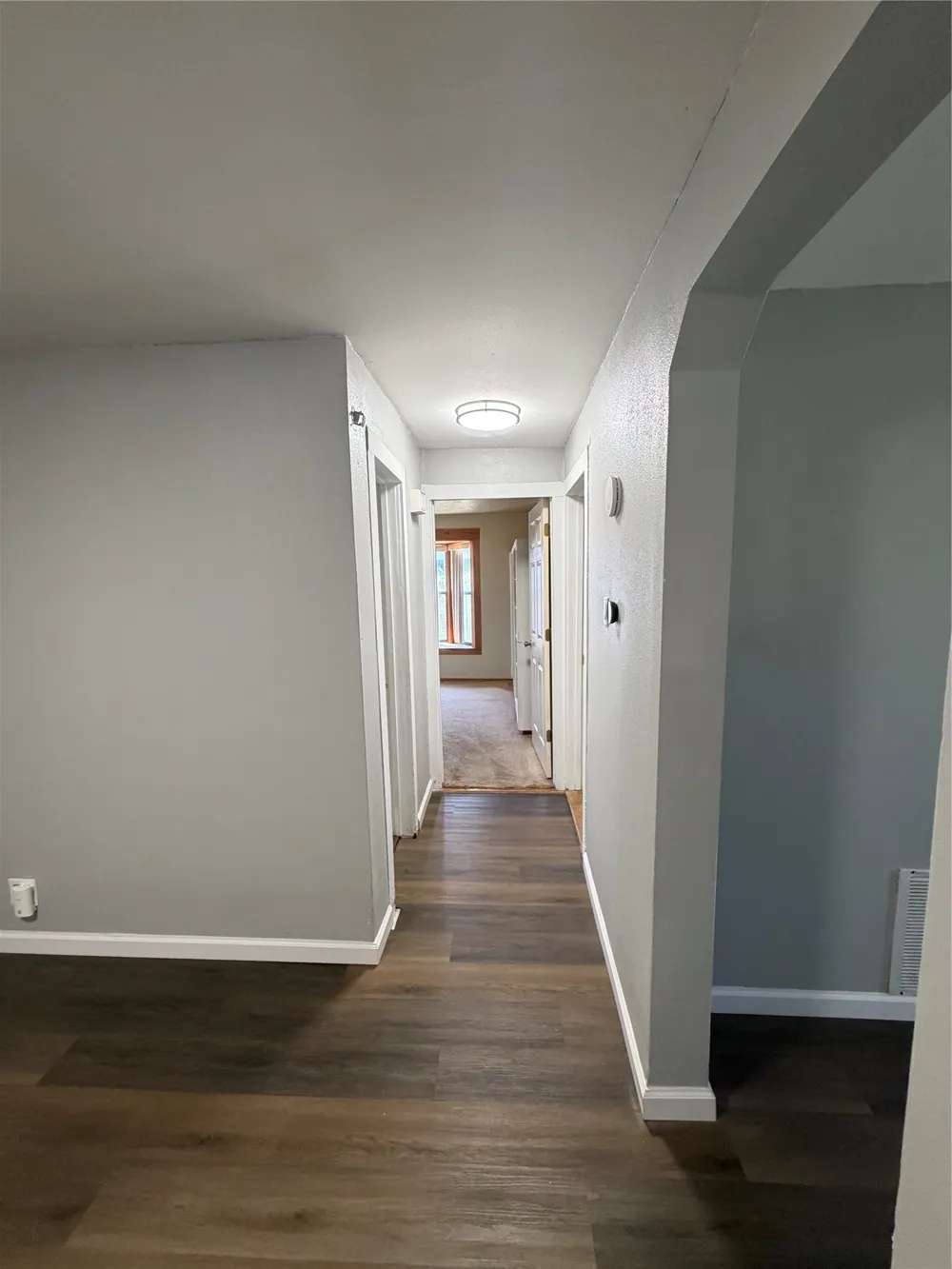 805 S 3rd Street Grandview, TX 76050