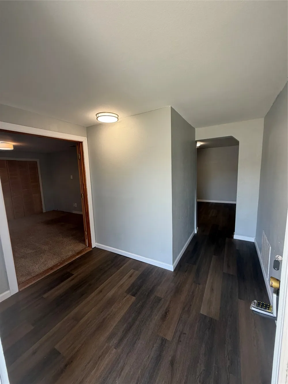 805 S 3rd Street Grandview, TX 76050