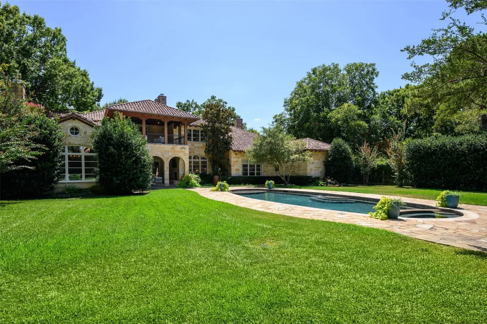 5543 Edlen Drive Dallas, TX 75220