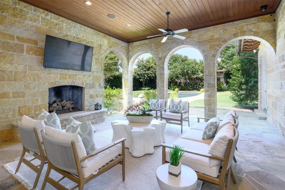 5543 Edlen Drive Dallas, TX 75220
