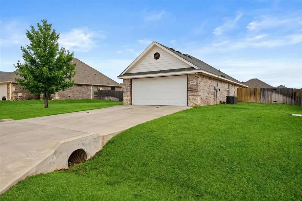 3331 Arrow Creek Drive Granbury, TX 76049