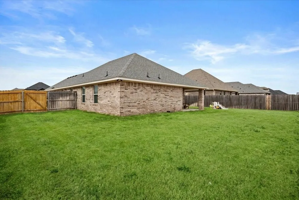 3331 Arrow Creek Drive Granbury, TX 76049
