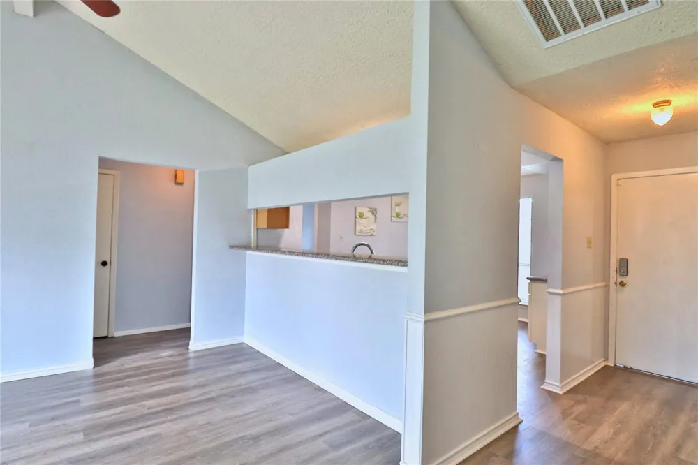 2706 S Brompton Drive Pearland, TX 77584