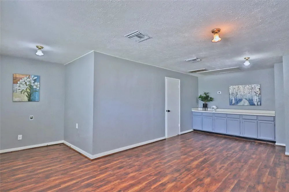 2706 S Brompton Drive Pearland, TX 77584