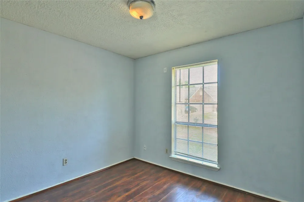 2706 S Brompton Drive Pearland, TX 77584