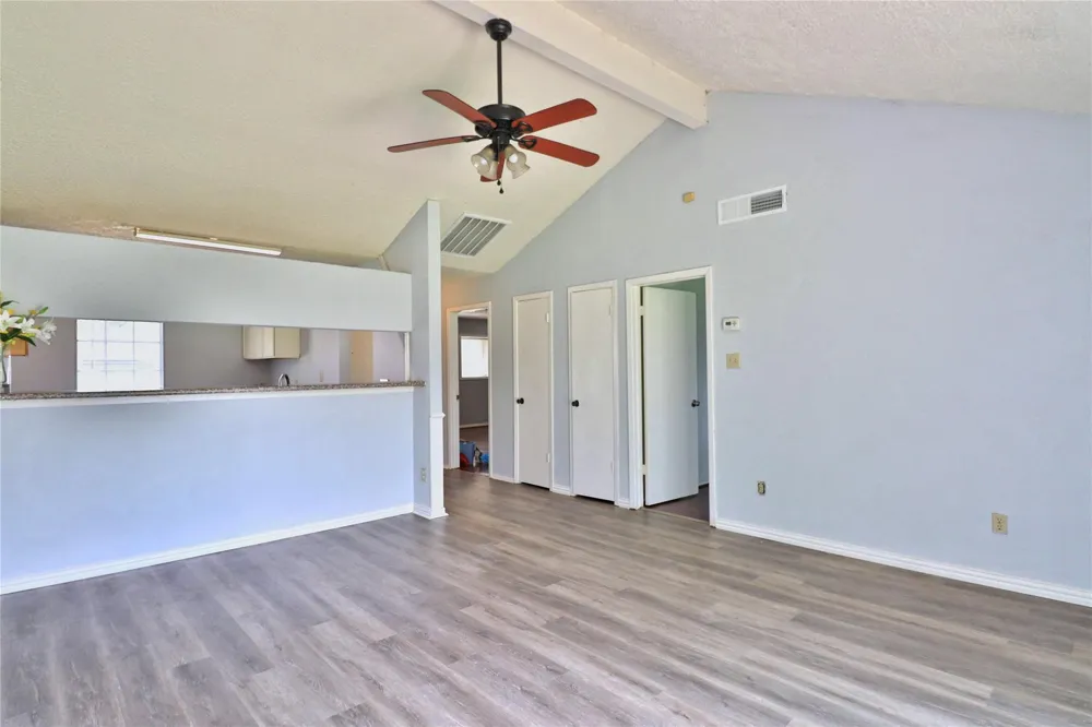 2706 S Brompton Drive Pearland, TX 77584