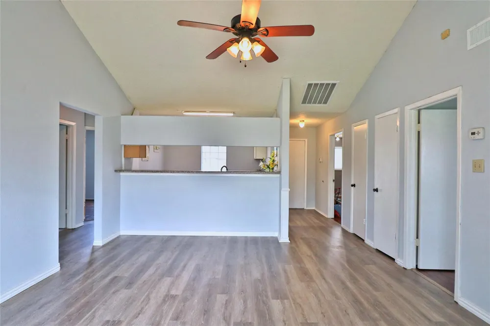 2706 S Brompton Drive Pearland, TX 77584