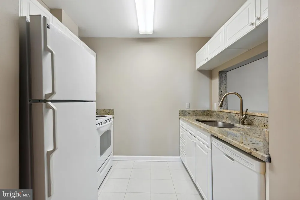 100 HARBORVIEW DRIVE #307 Baltimore, MD 21230