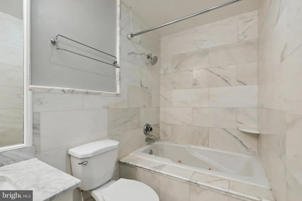 100 HARBORVIEW DRIVE #307 Baltimore, MD 21230