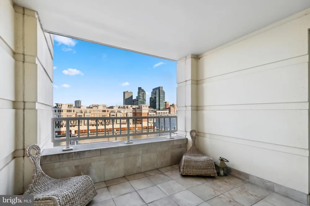 100 HARBORVIEW DRIVE #307 Baltimore, MD 21230
