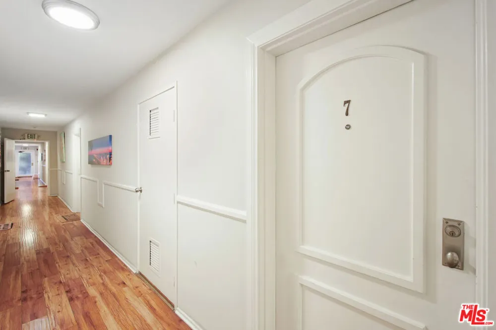937 Wilcox Avenue #7 Los Angeles, CA 90038