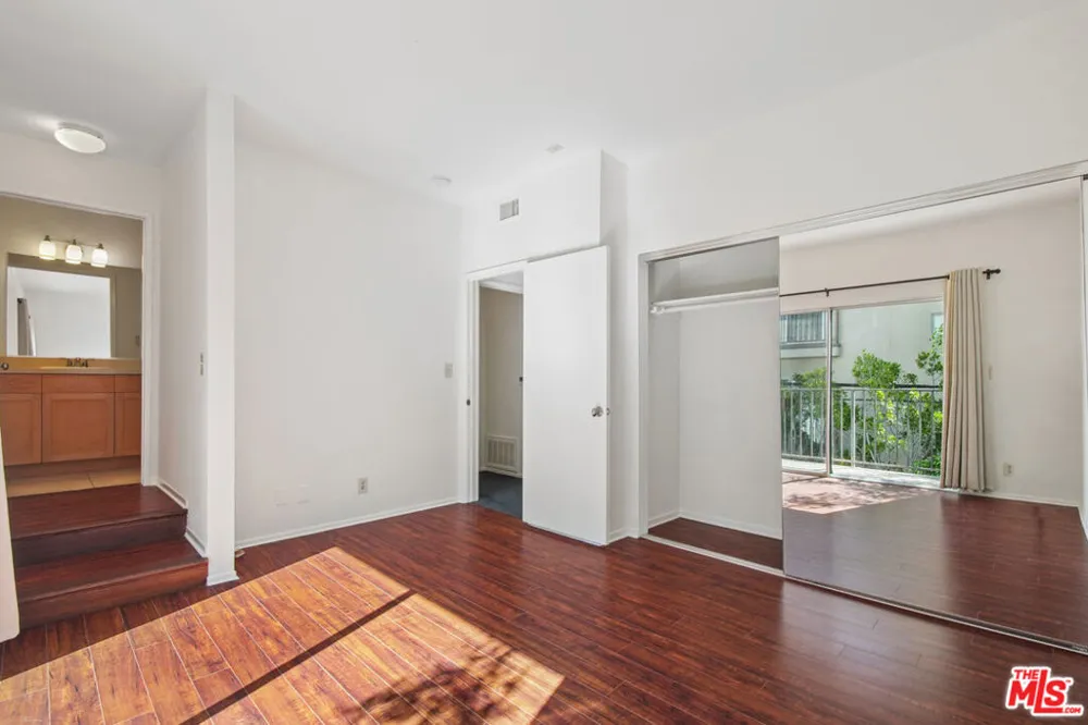 937 Wilcox Avenue #7 Los Angeles, CA 90038