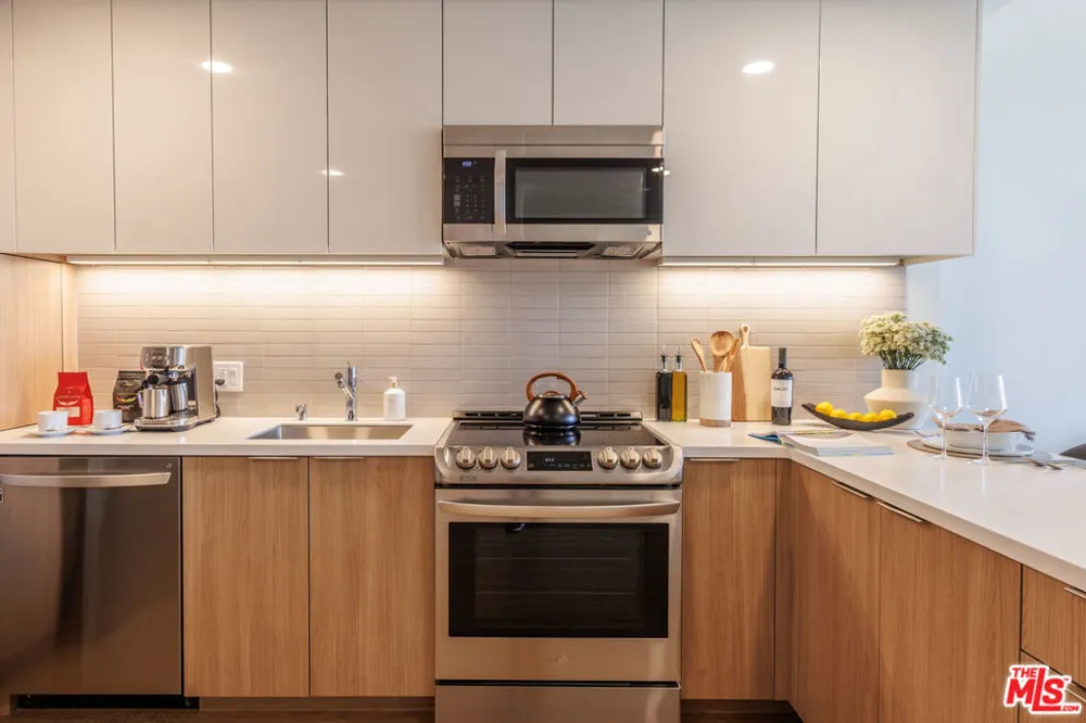 11750 Wilshire Boulevard #1804 Los Angeles, CA 90025