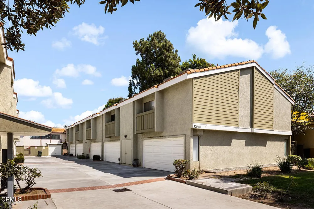 300 S Mentor Avenue #8 Pasadena, CA 91106