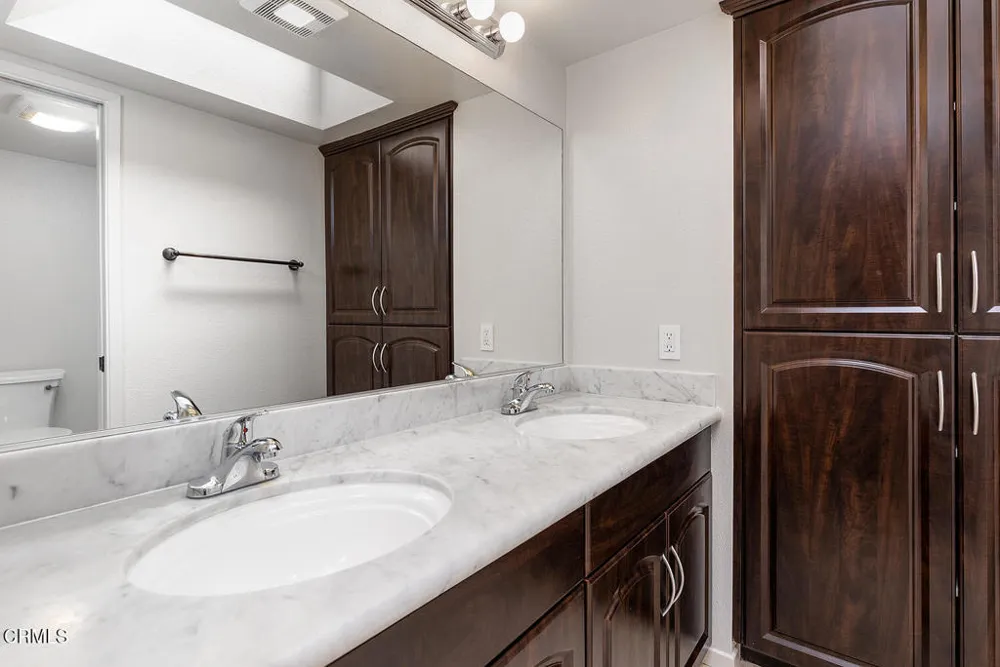 300 S Mentor Avenue #8 Pasadena, CA 91106