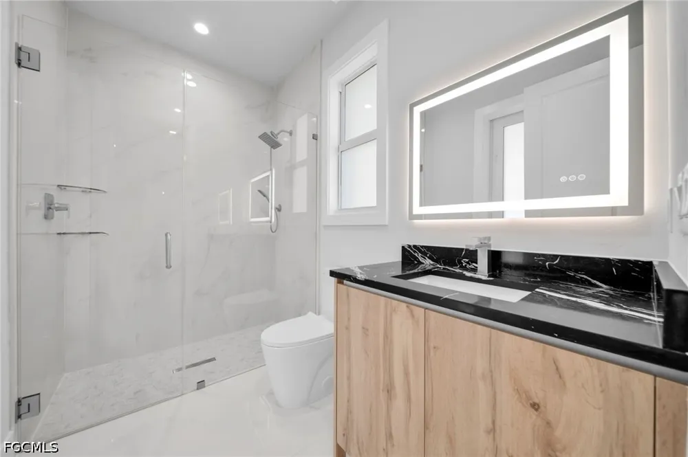 NW 40th Place Cape Coral, FL 33993