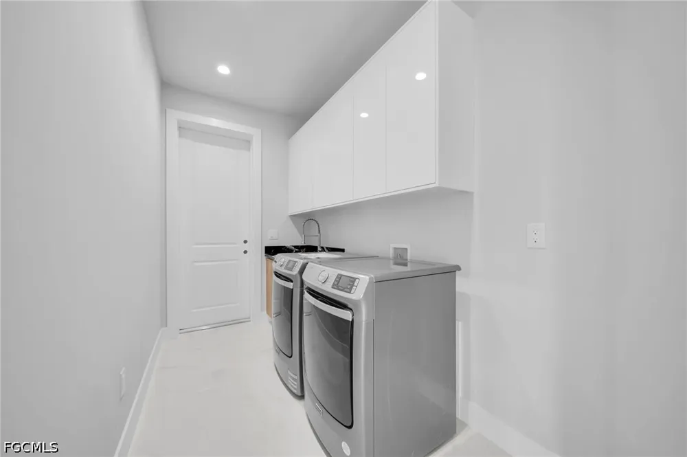 NW 40th Place Cape Coral, FL 33993