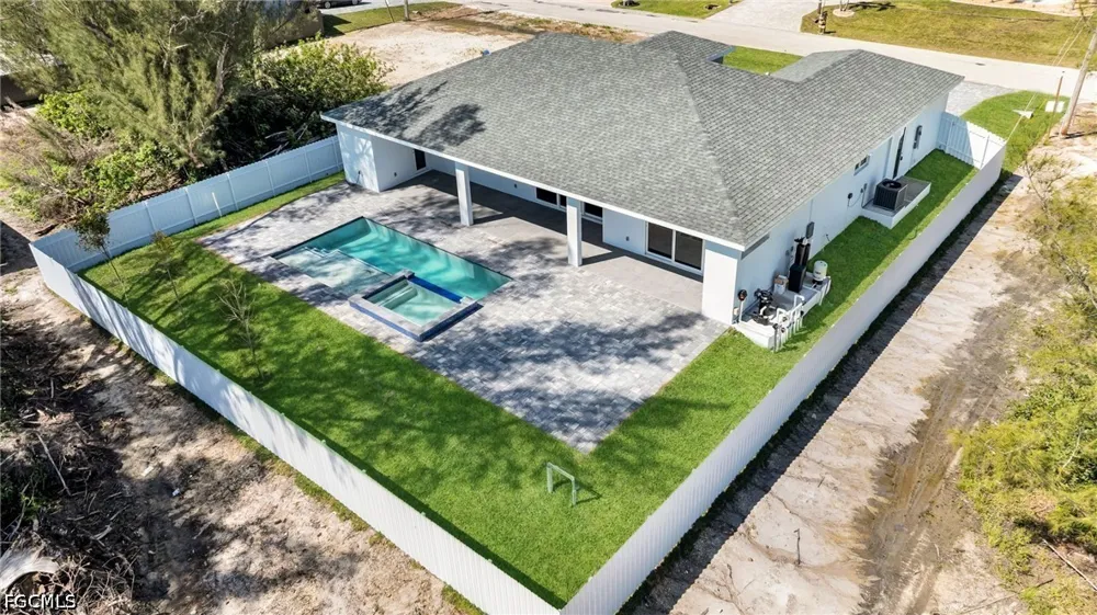 NW 40th Place Cape Coral, FL 33993