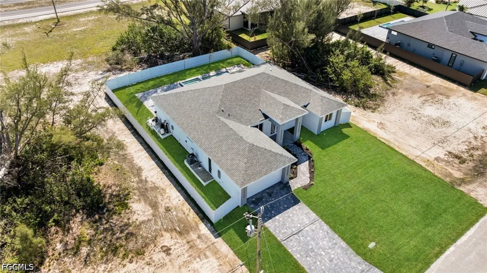 NW 40th Place Cape Coral, FL 33993
